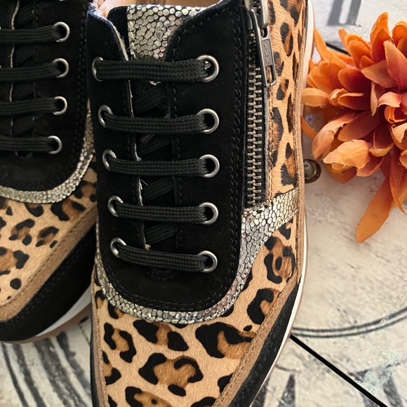 MYRA VELOCITY SNEAKERS NWT - Picture 12 of 13